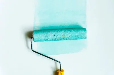 Peinture intérieure à Cheffes — murs, plafonds et boiseries